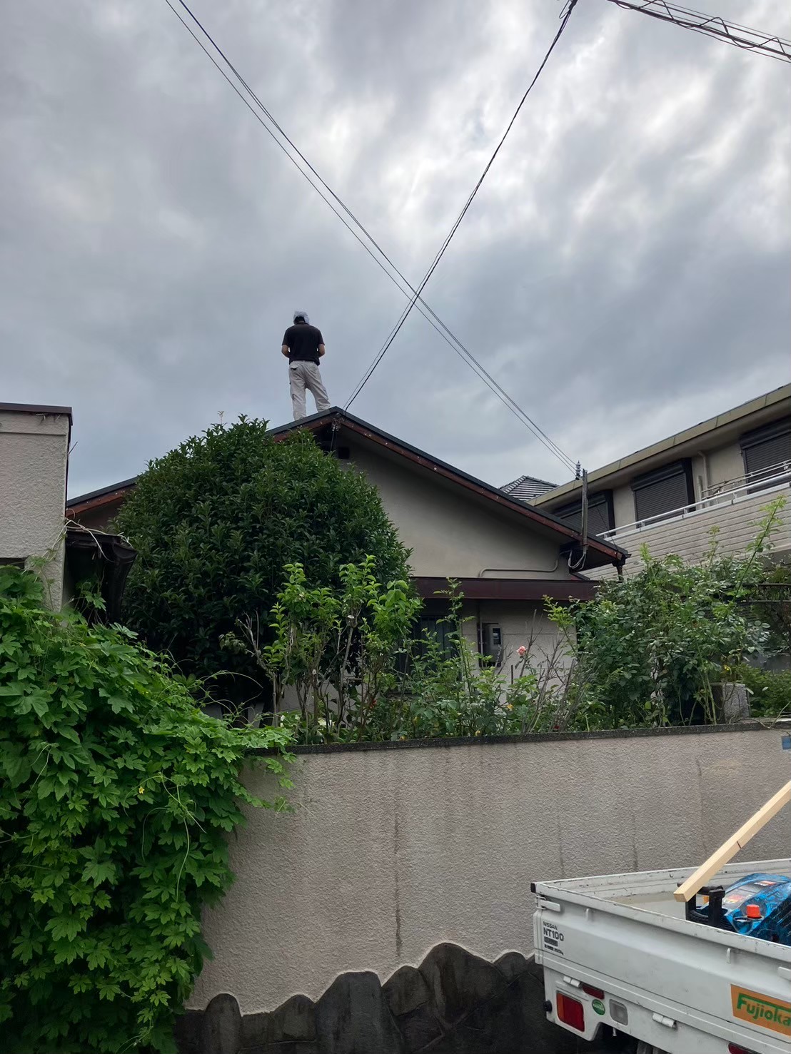 屋根改修工事の現地調査